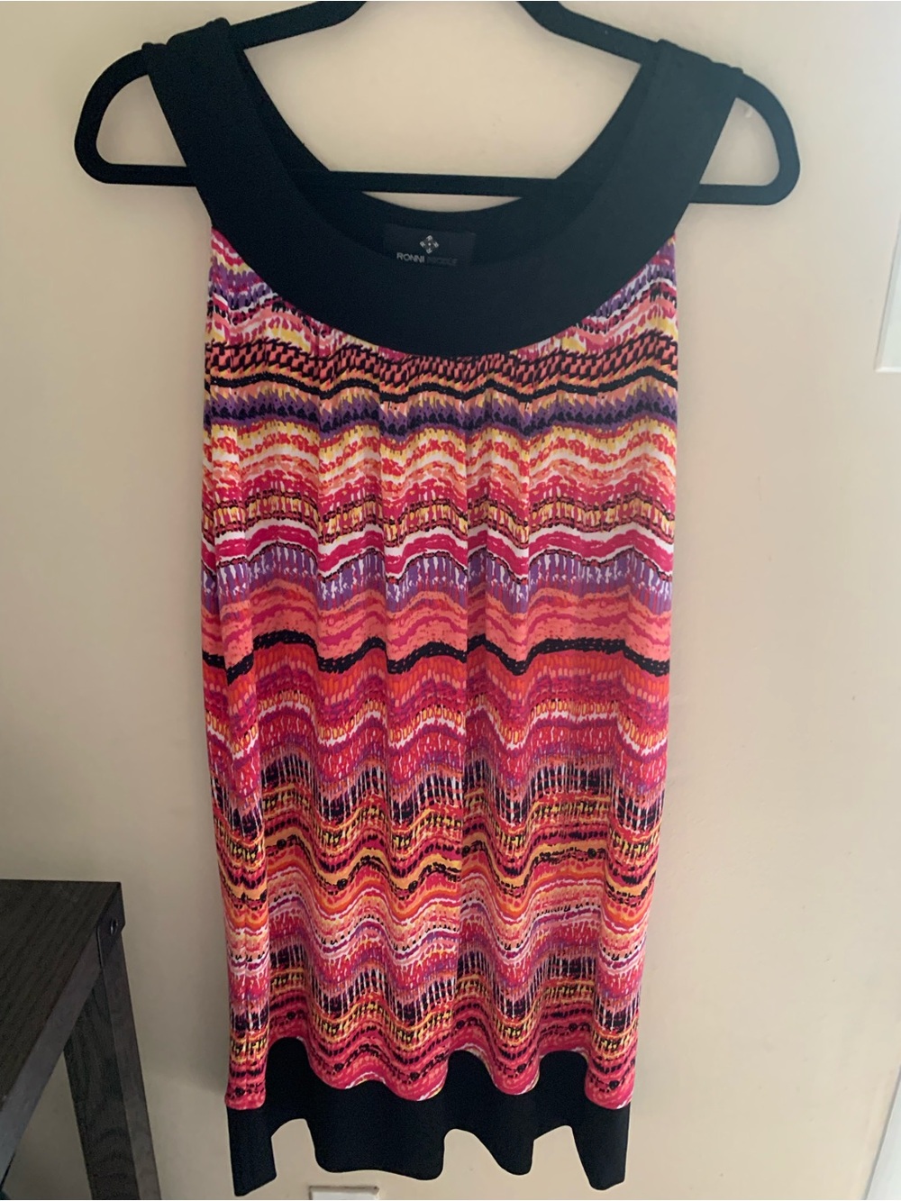 Ronni Nicole Multicolor Wave-Print Midi Skirt - Pink/Black